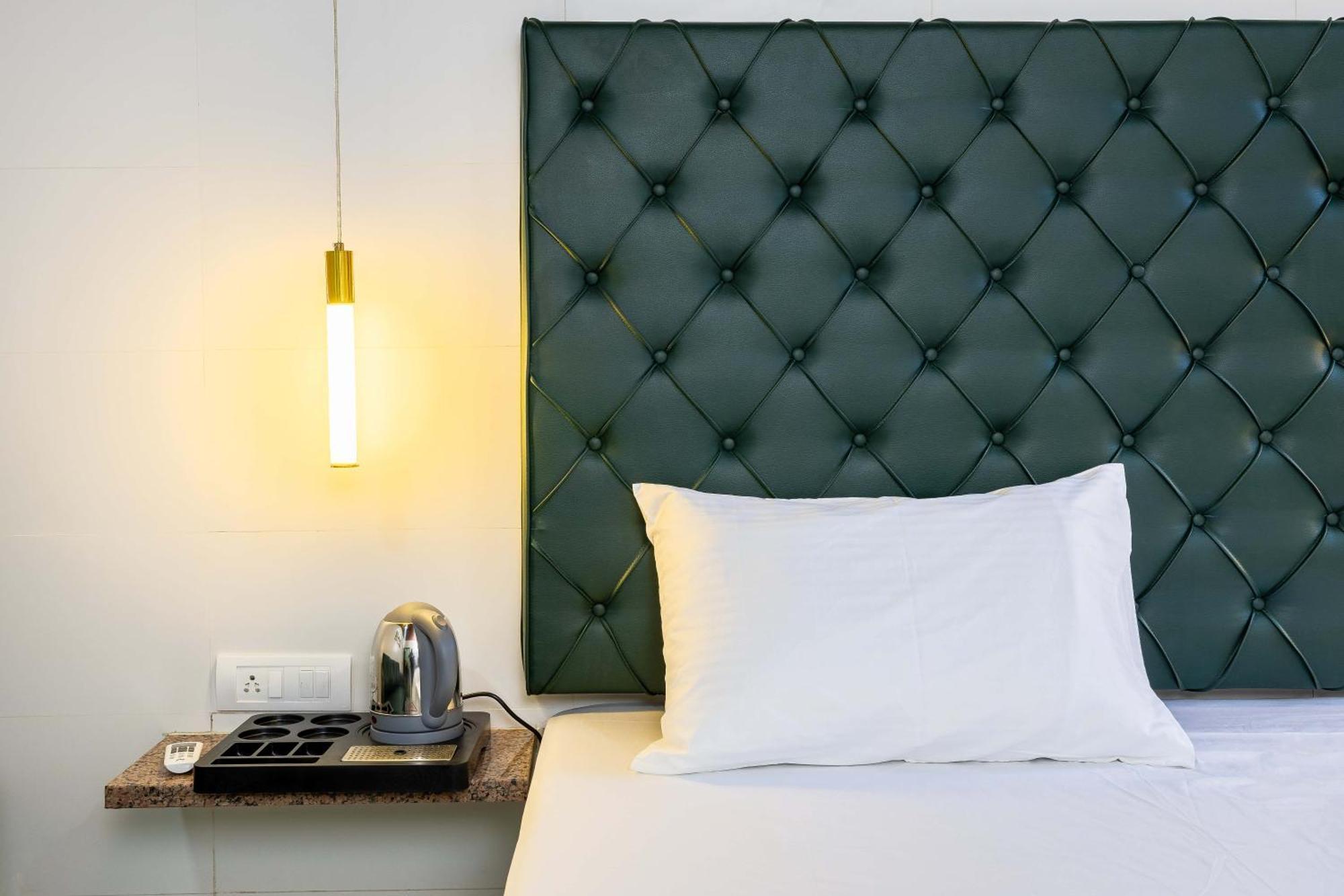 Coco Bliss By Mauli Stays Manor Bagian luar foto